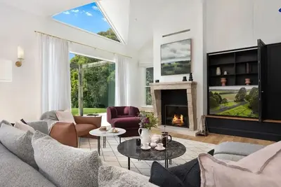 Image de Burrawang House - luxurious, immaculately presented country retreat