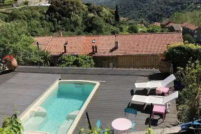 Image de Appartement de charme dans une maison de village corse