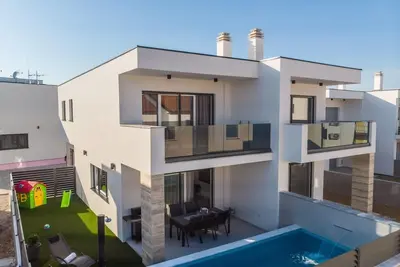 Image de Maison de vacances Vodice pour 1 - 7 personnes avec 3 chambres à coucher - Maison de vacances