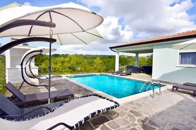 Image de Maison de vacances Brtonigla pour 1 - 8 personnes avec 3 chambres à coucher - Maison de vacances