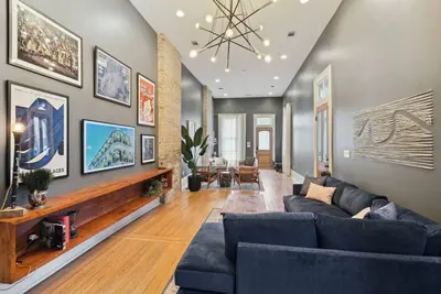 Image de Luxe Lower Garden District Home - Walk to Magazine