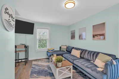 Image de June Still Available | Og Apt | Firepit, Patio & Grill | 5 Min to Asbury Park