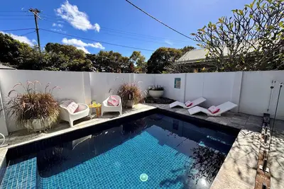 Image de Gold Coast Miami Beach House With Pool & Parking