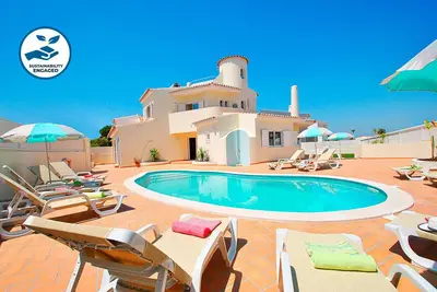 Image de Villa with heatable pool, gym and Bbq