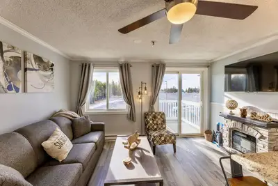 Image de Ski In/Ski Out - Renovated - Washer/Dryer - Deck