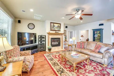 Image de Pet-Friendly Hot Springs Village Townhome w/ Patio
