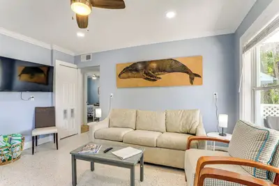 Image de Walk to Beaches & Gulf: Indian Rocks Beach Duplex!