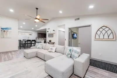 Image de Perfect Staycation ~ Pet Friendly ~ Fire Pit ~ Bbq