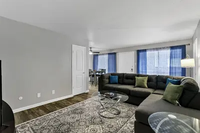 Image de Stylish apartment with Parking & Pool near At&T Stadium