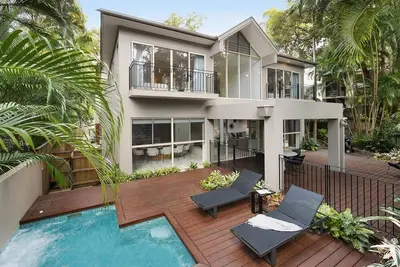 Image de 9 Little Cove Rd, Noosa Heads - Rest & Relax