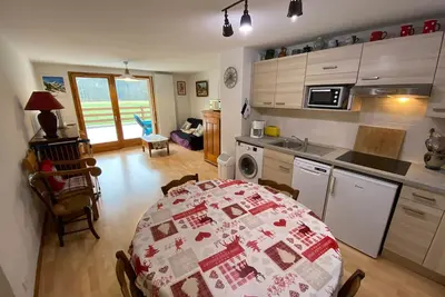 Image de Appartement Spacieux de 3 Pièces avec Grande Terrasse et Accès Direct aux Pistes à La Chapelle-d'Abondance