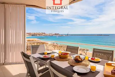 Image de Appartement Spacieux Face à la Mer avec Terrasse à Palamós