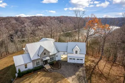 Image de Casa Blanca, Overlooking Center Hill Lake (Dog-Friendly)