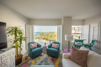 Image de Beautiful ocean view condo
