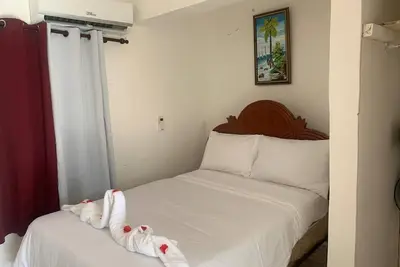 Image de romantic and private house, nice view to the mounting 8 minutes  from the beach