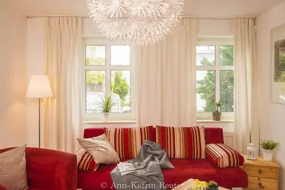 Ferienhaus Am Ufer - Ferienwohnung \"strandsand\"