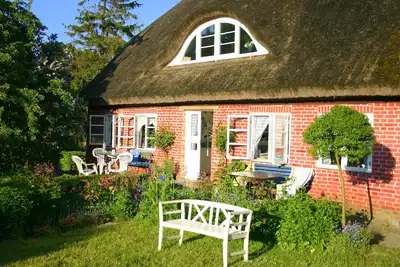 Image de In the vacation garden - vacation apartment ground floor