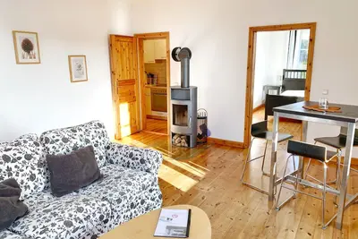 Seaside Apartments, \"Brown\"