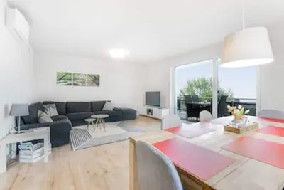 Image de Apartment Pellenzblick ground floor 92 m²