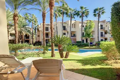 Image de Rez-de-chaussée avec accès direct à la piscine