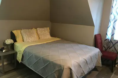 Image de Upstairs Apartment