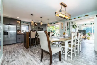 Image de Chelsea Lake House, Game Room, & Pontoon-rental