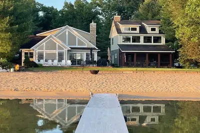 Image de 2 private beachfront homes on all sports lake, 5 bedrooms+loft sleep 18.