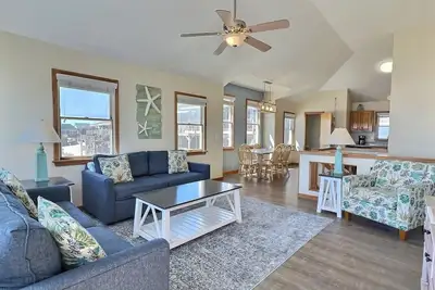 Image de Sea Star- Ocean Views- Steps to Beach- Community Pool