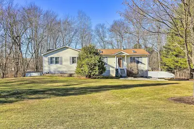 Image de New Paltz Apt - 11 Mi to Poughkeepsie!