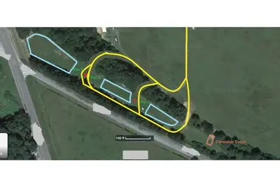 Image de Par 3 - Rv/Trailer site with hookups and dog run!