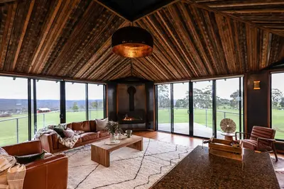 Image de Unique luxury + salvage + African theming = Heaven