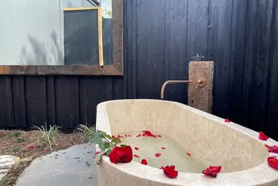 Image de Bask in ultimate luxury with a hint of Japan. Geisha not included!