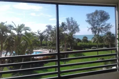 Image de Outstanding Executive Condominium; Gulfside Place; Sanibel