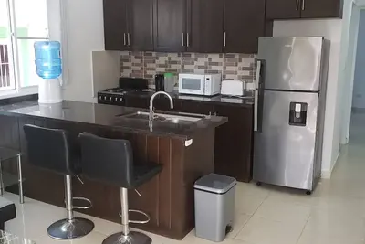 5 mins from the beach.