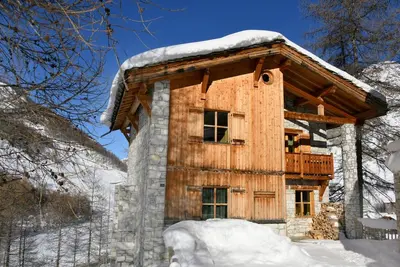 Image de Accès skis aux pieds, espace, calme et confort 14 couchages