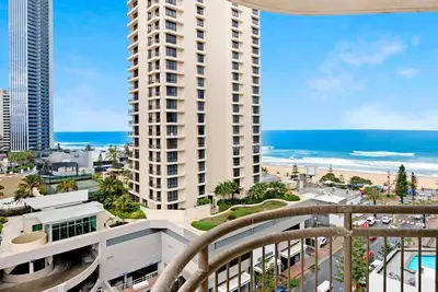 Image de Central Getaway With Ocean Views - CoastHM