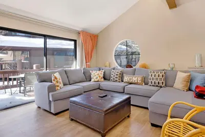 Image de Lakeside Boulder Bay Relaxing Townhouse Condo