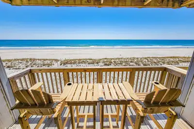 Image de Queens Grant A-203 – Your Beach Retreat Awaits