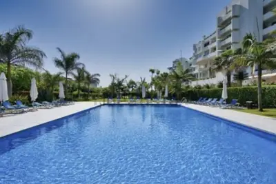 Image de Spectacular, luxurious apartment near the beach