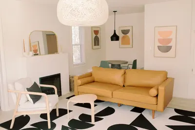 Image de 3 bedroom modern stay: The Spot South Bend