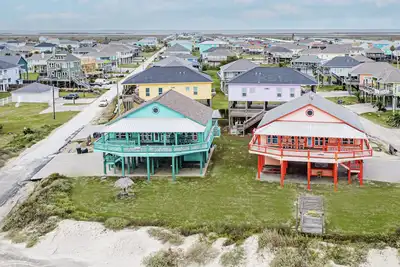 Image de I Love Crystal Beach Weddings & Events