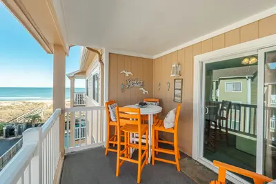 Image de Sand Pebbles B9 | Ocean View + Community Pool!