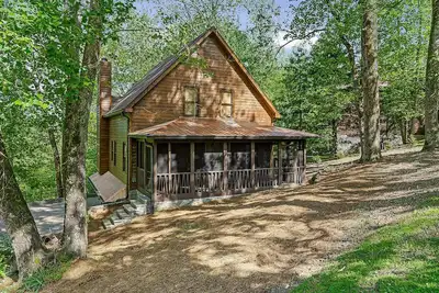 Image de The Treehouse Cabin Mins to Center Hill Marina Caney Fork River Edgar Evins Park