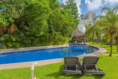 Image de Playacar Getaway | Pool | Patio | Walk to 5th Ave