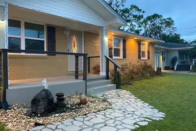 Image de Relaxing Getaway Awaits in Pensacola!