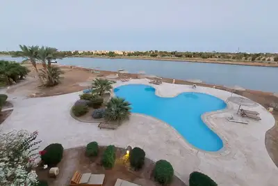 Image de Lovely 2 bedroom in West Golf