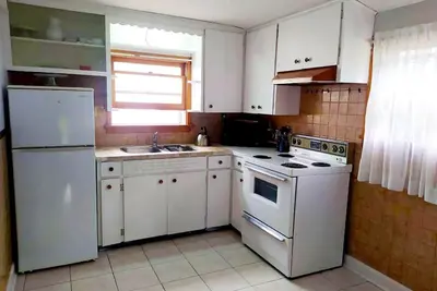 Image de Cosy 10 min walk to Niagara falls Home (Pet-friendly)