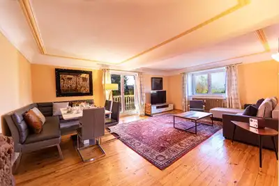 Image de Spacious \"Jenner\" vacation apartment with all-round balcony