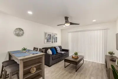 Image de Stunning 2br Furnished Condo Old Town Scottsdale - Pet Friendly | Pp322e