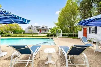 Image de Beautiful five bedroom home with private swimming pool